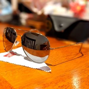 Mirrored Ray-Ban Aviator Sunglasses in leather carrying case with cleaning cloth